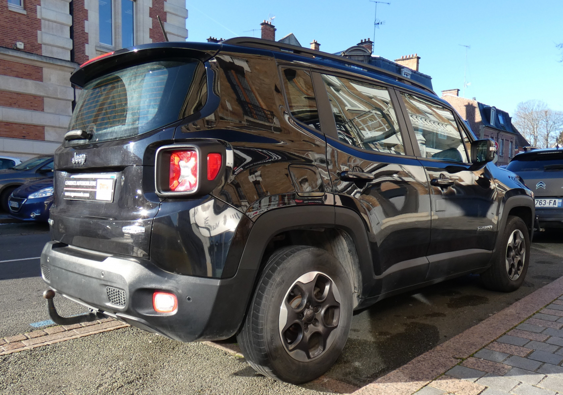 Jeep Renegade — 10